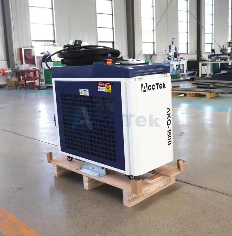 High Power 3000w 6000w MAX Laser Source Handheld Fiber Laser Rust Removal Machine Laser Cleaning Paint from Metal Wood Stone