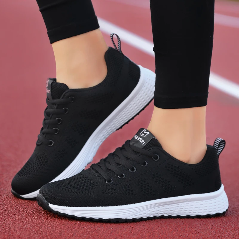 Scarpe con zeppa per donna Sneakers Mesh scarpe Casual traspiranti da donna scarpe da corsa estive stringate piatte leggere scarpe vulcanizzate da