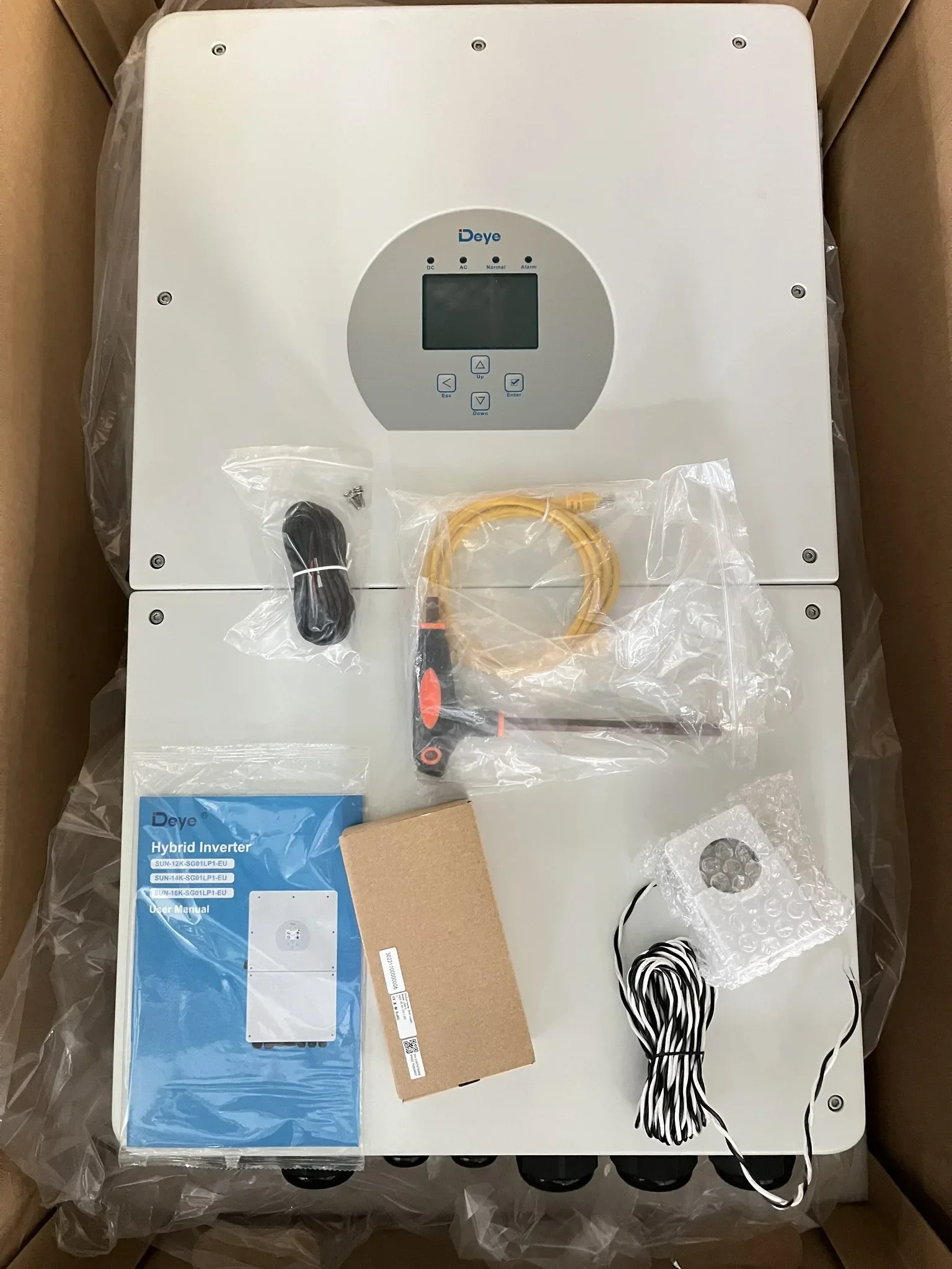 Deye Single Phase 5KW 6KW 8KW 10KW 12KW 16KW Hybrid Inverter EU Stock Hybrid  Converter for Home System