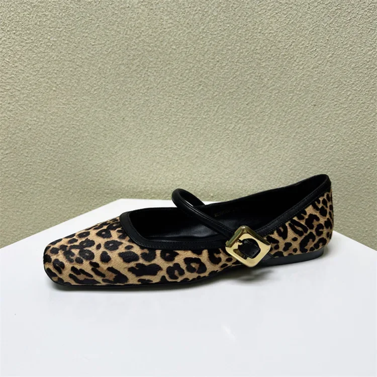 2024 scarpe basse da donna di nuova moda punta tonda con stampa leopardata scarpe Casual da donna traspiranti Slip-on Outdoor Soft Mary Jane Shoes