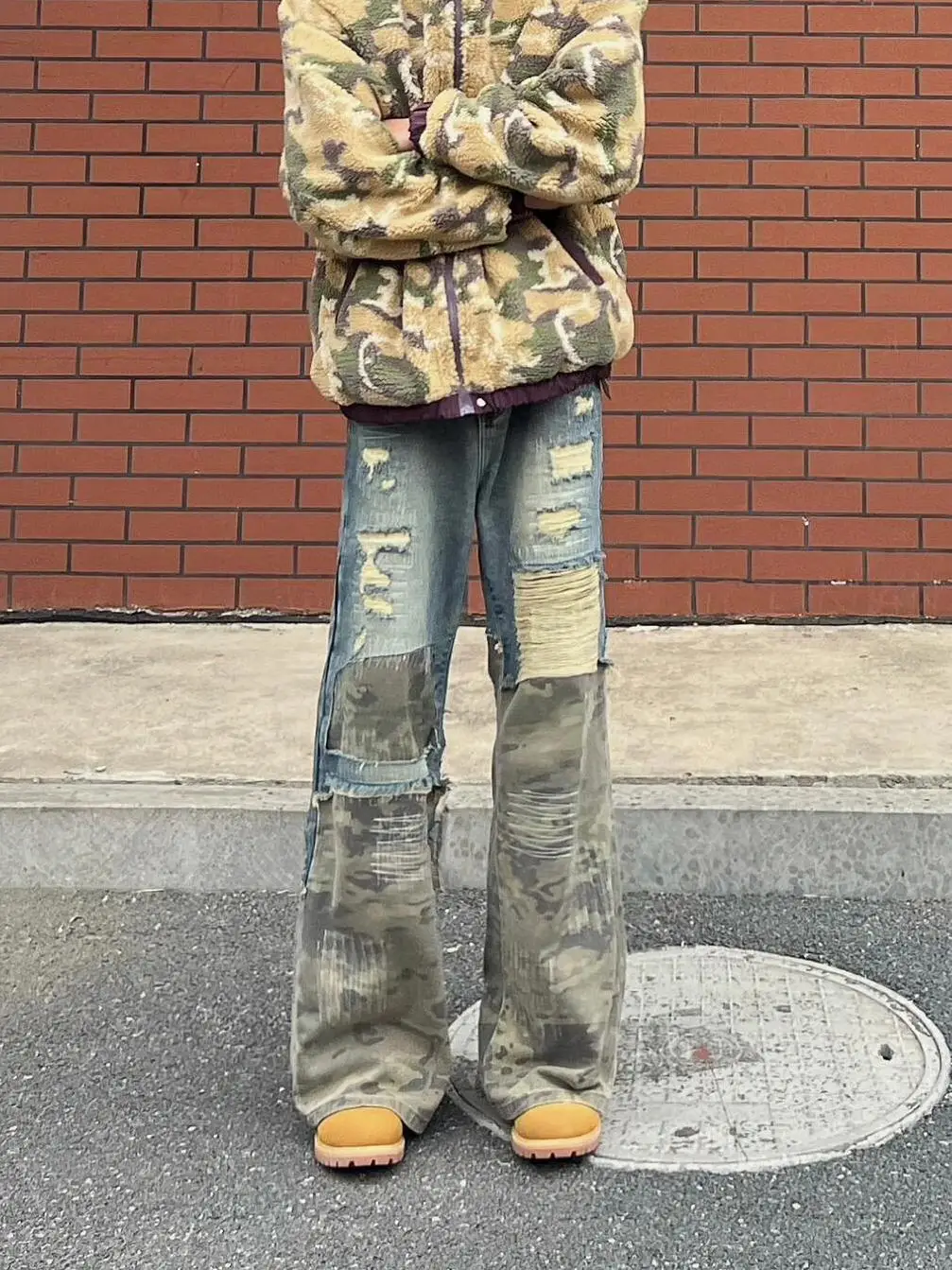 

Retro American Vibe Heavy Duty Fake Hole Embroidered Patchwork Camo Men's Straight Leg Bell Bottom Casual Long Jeans