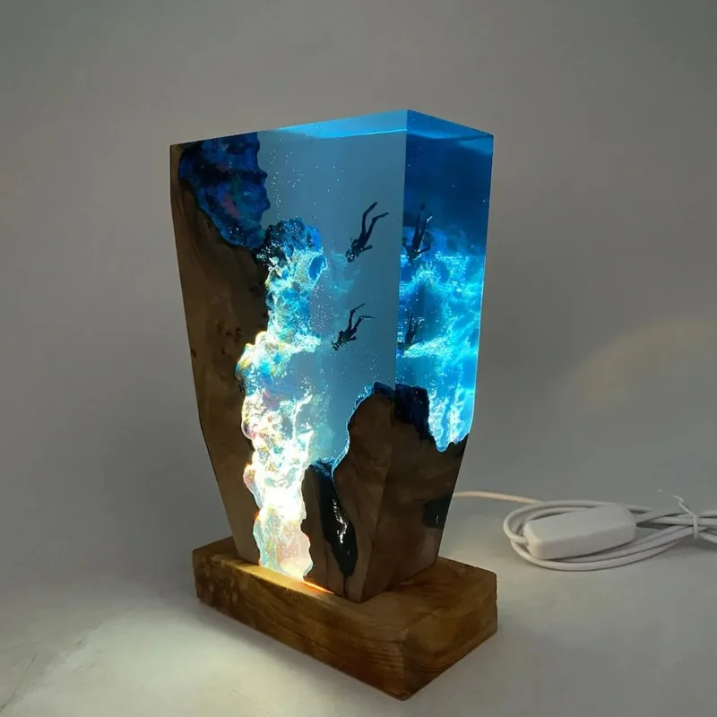 Underwater World Organic Resin Desk Lamp Diving Cave Adventure Theme Night Light USB Charging