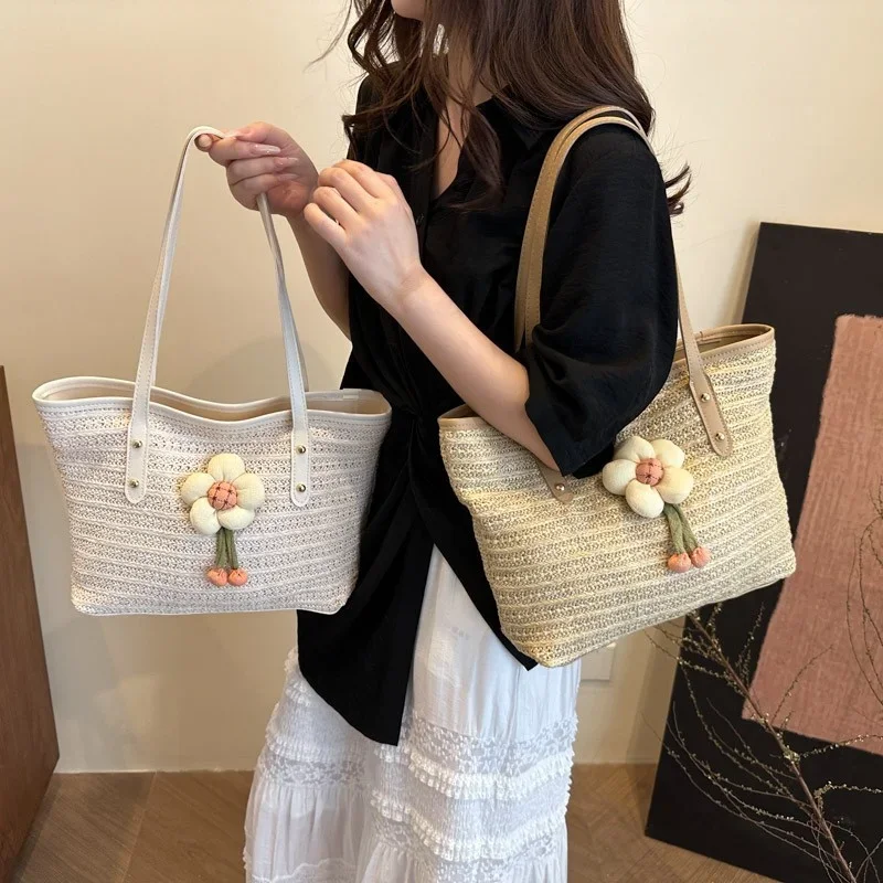 

2025 Eco-Woven Bucket Bag for Women Spacious Shoulder Purse Adjustable Crossbody Strap Summer Beach-to-Work Tote