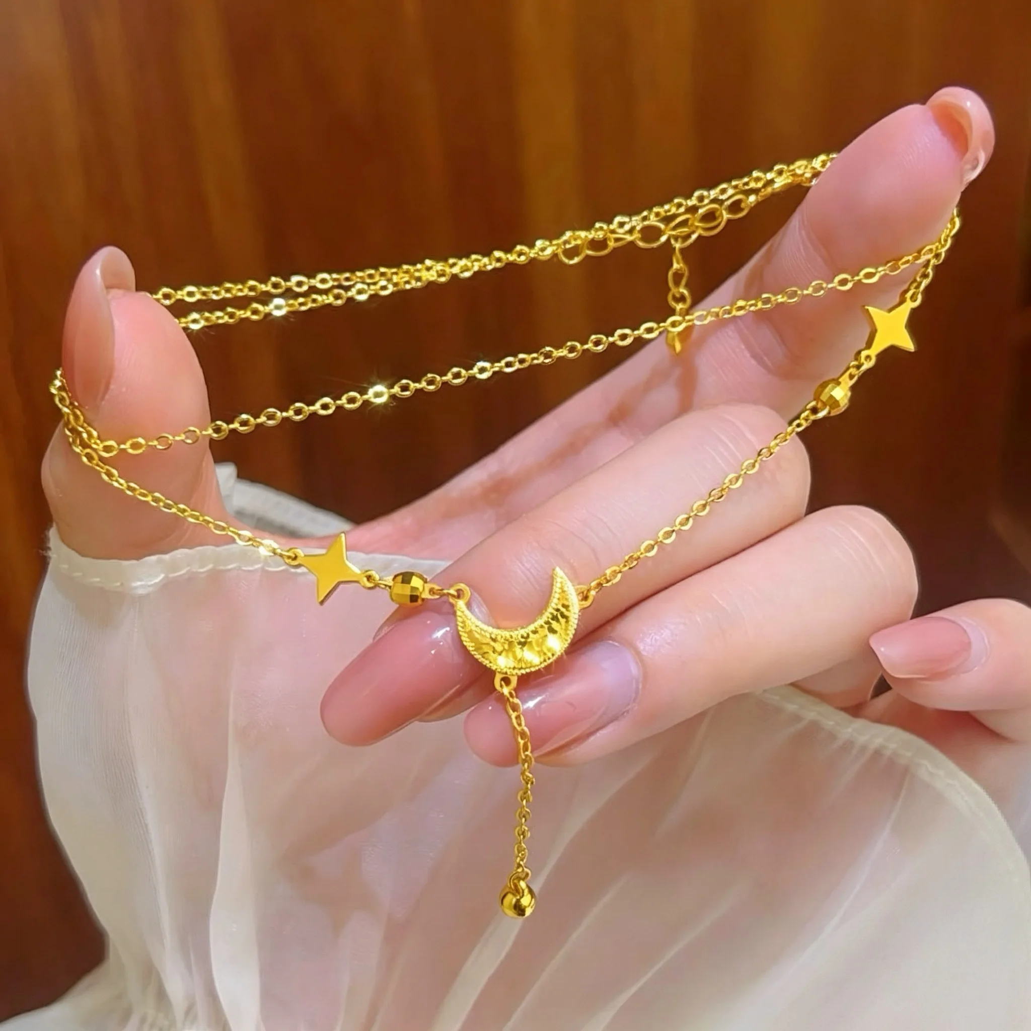 

Blinking Star and Moon Necklace for Women, Exquisite Four-pointed Star Clavicle Chain, Light Luxury, High-end Feel
