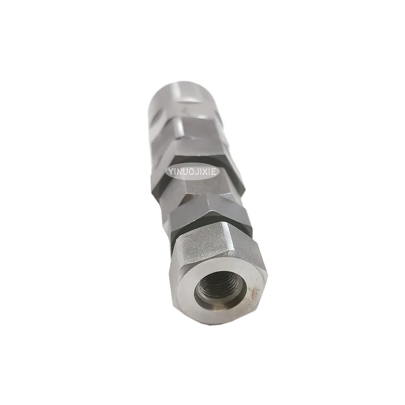 Good high-quality construction machinery parts excavator  for Hitachi EX200-2 main valve (size: length 150mm, thread 26mm)