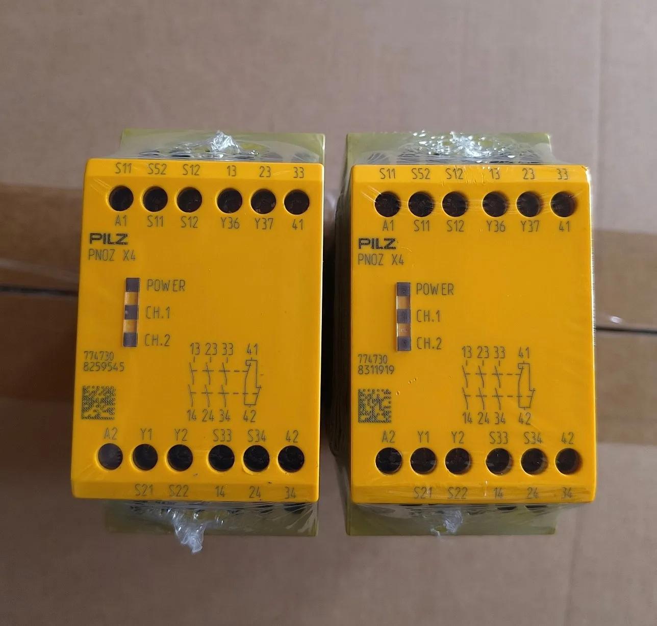 PILZ Safety Relay PNOZ X4, Model 774730, 2