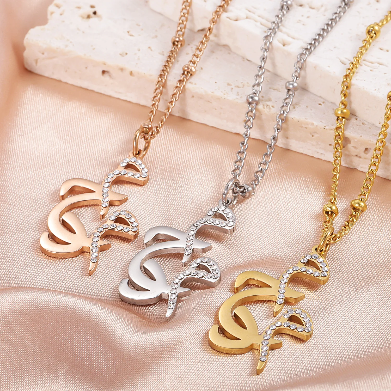 

Luxury Jewelry Custom Arabic Letters Necklace Personalized Diamond Necklace Custom Calligraphy Letter Pendant Eid Gift