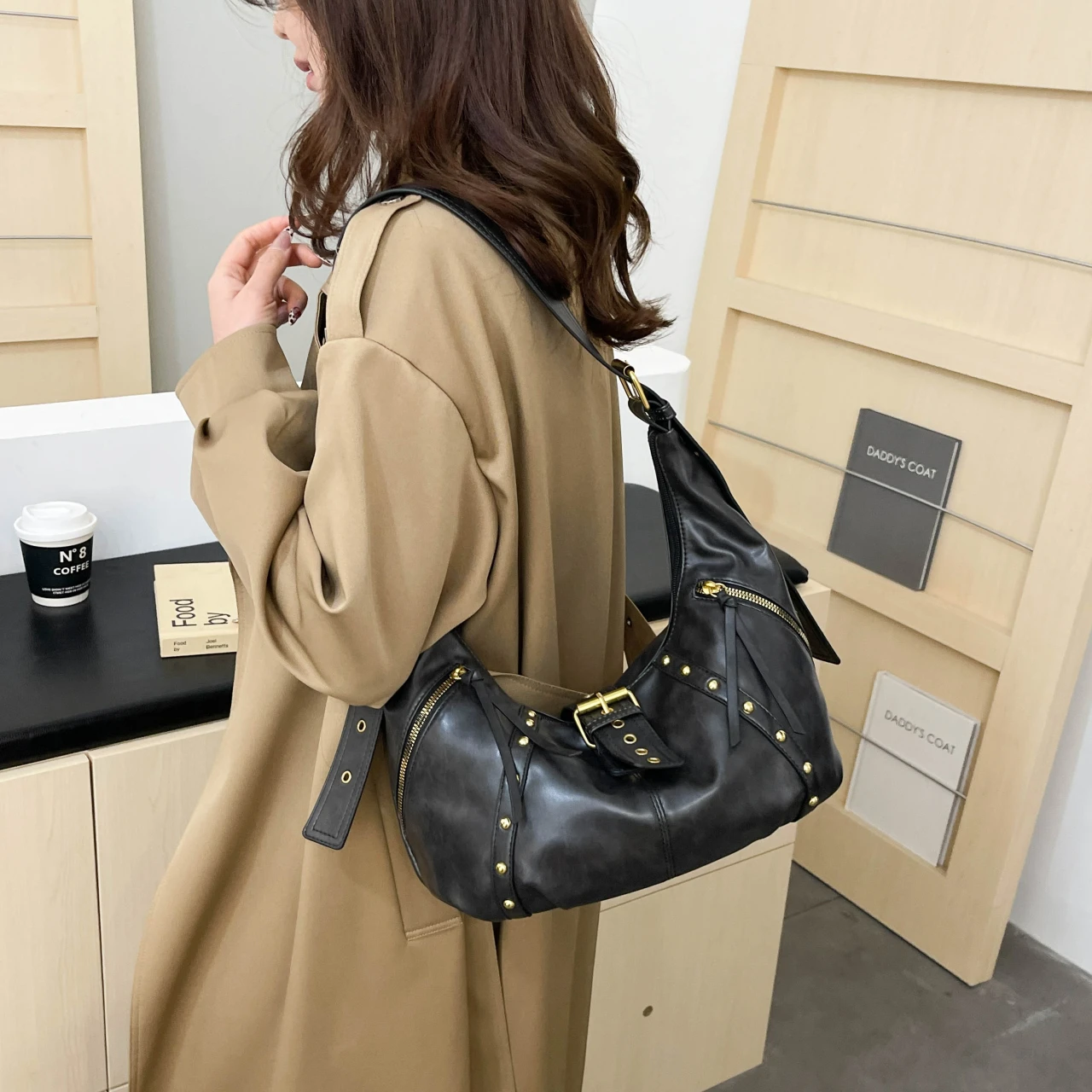 Rivets Design Motocycle Bag 2024 Winter Punk Style Vintage Shoulder Purses and Handbags Black PU Leather Armpit Crossbody Bag