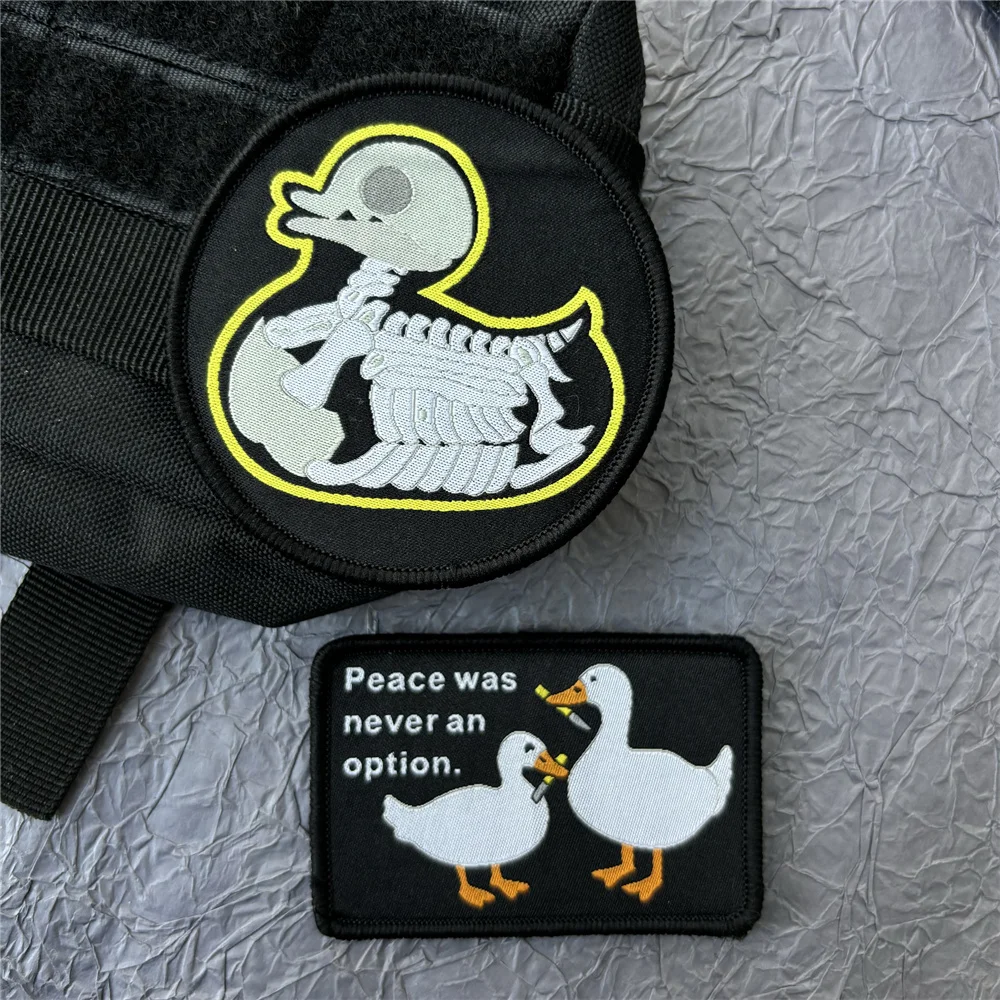 

Duck Fabric Patch on Clothes Tactical Equipment Morale Badge Hook and Loop Patches Backpack Military Articles Wappen