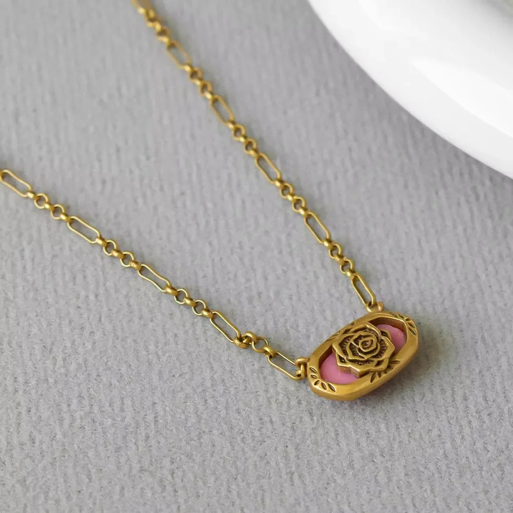 VKVVA Fashion Jewelry Elisa Yellow Rose Series Vintage Etch Frame Short Pendant Necklace in Pink Resin For Women Unique gifts