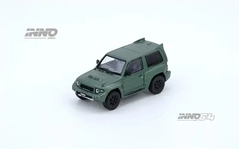 

INNO64 1:64 PAJERO EVO Satin Green #IN64-EVOP-SGRE Die-Cast Car Model Collection Miniature