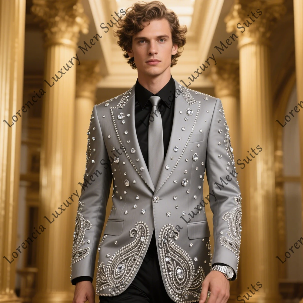

Мужской костюм со сверкающими кристаллами, комплект из 2 предметов, смокинги со стразами, свадебный жених для мужчин, 2025 г., блейзер, брюки по индивидуальному заказу, костюм homme luxe
