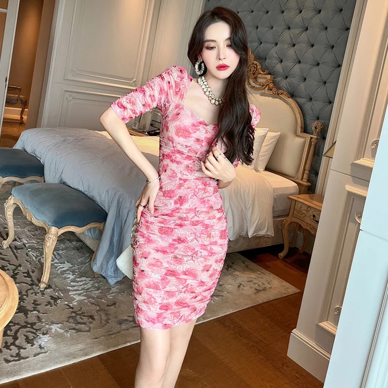 

2023 Summer New Style Lady Half Sleeve Pink Bodycon Dresses Woman Bandage Elegant Square Neck Slim Embroidery Mesh Pleated Dress