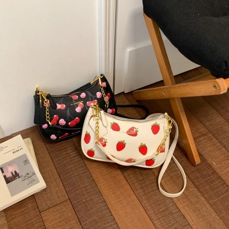 

High End Daily Shoulder Bag Ladies Classic Elegant Details Vintage Fashionable Crossbody Messenger Bag