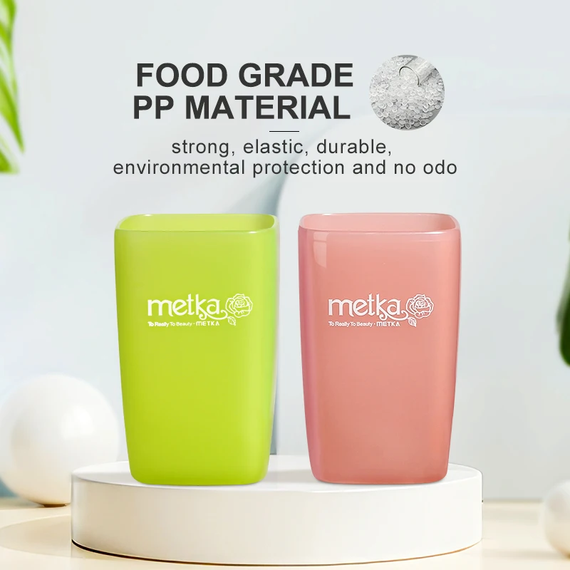 4pcs Multi-functional Plastic Cup,Mouthwash Cup,Drinking Mug, Gargle Cup Set, Portable Washing Cup for Family,Travel