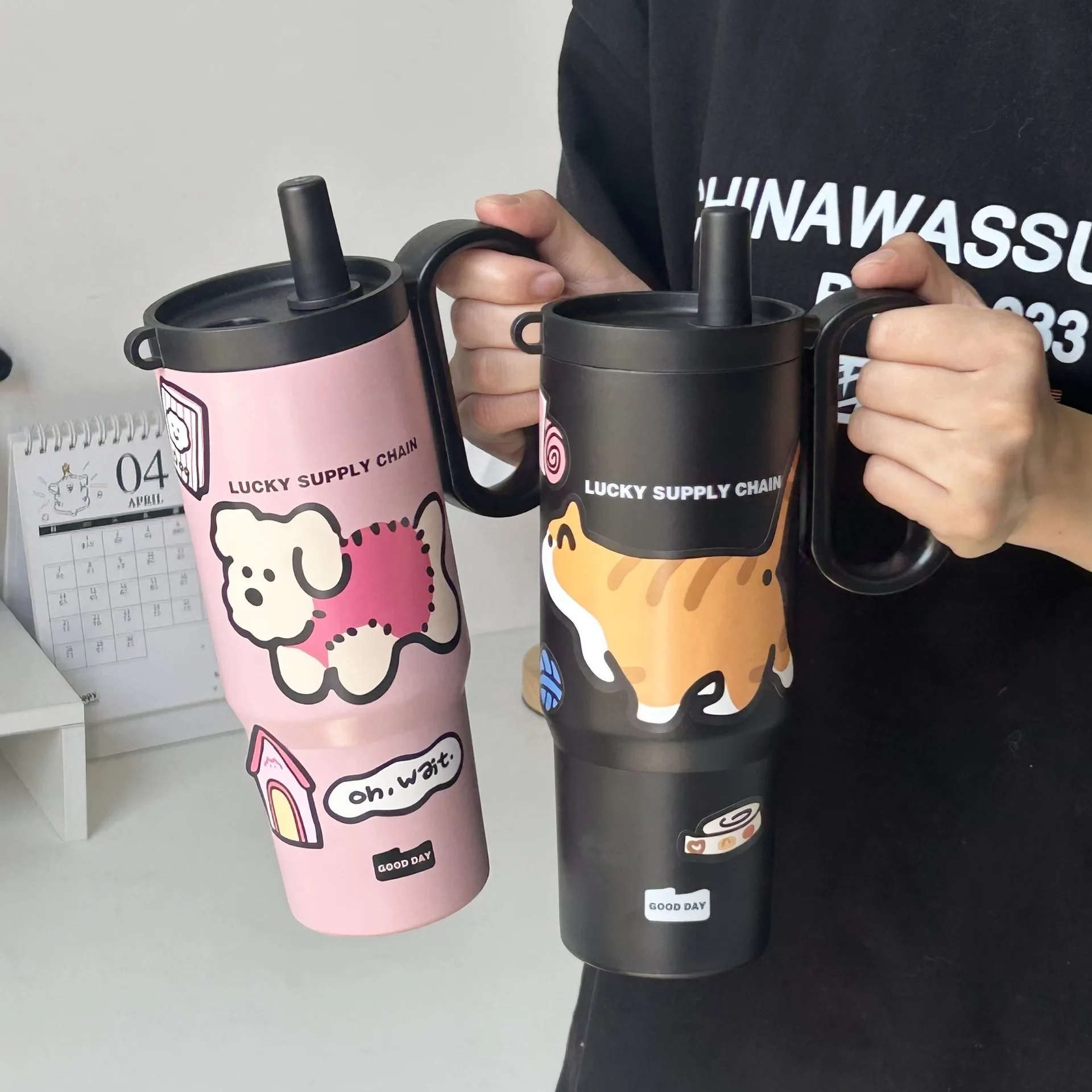 

720ml Stainless Steel Insulated Tumbler-Giant Capacity Cold Brew Cup with Handle Stylish Thermal Water Bottle for Office/Outdoor