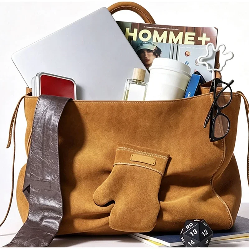 Boxhandschuh-Stil Tragetasche, Weiche Damen-Schultertasche mit Großer Kapazität, Trendige Reißverschluss-Handtasche in Unifarbe mit Persönlichkeitsausdruck – Detail 11