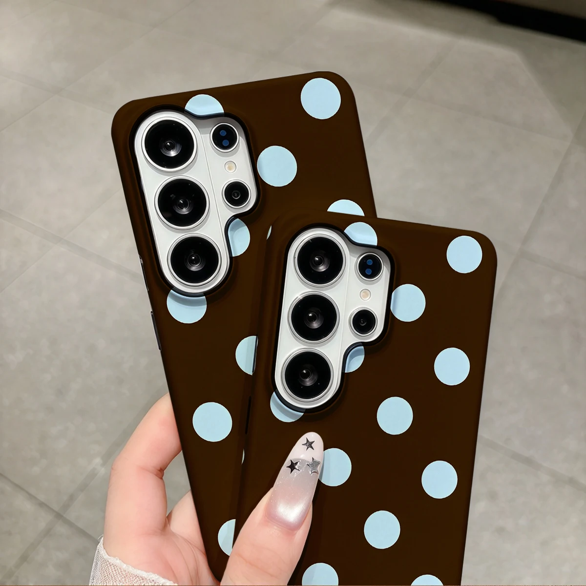 Dotted Retro Phone Case For Samsung Galaxy S26 S25 Ultra S24 S23 Plus Hard Shock‑Absorption 2-in-1Protective Cover