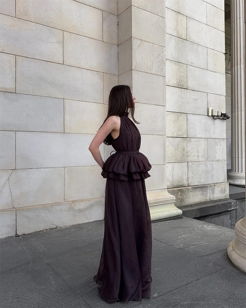 Mila Chic Halter Neck Dostosowane sukienki imprezowe Bez rękawów Kaskadowe wzburzone suknie balowe Eleganckie suknie wieczorowe do podłogi