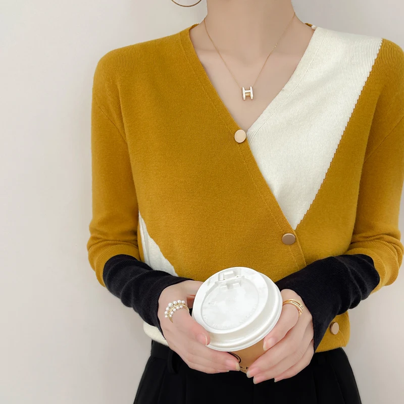 V Neck Long Sleeve Knitted Women Base Layer Shirt Autumn New Design Irregular Color Block Fake Open Cardigan Casual Style Sweate