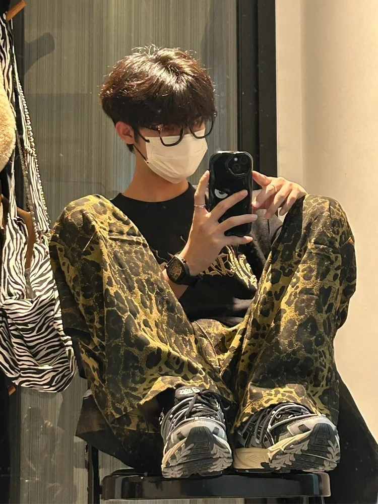 

Мужские летние тонкие джинсы прямого кроя с леопардовым принтом в американском ретро-стиле, камуфляжные рабочие брюки Cleanfit, молодежные модные брюки