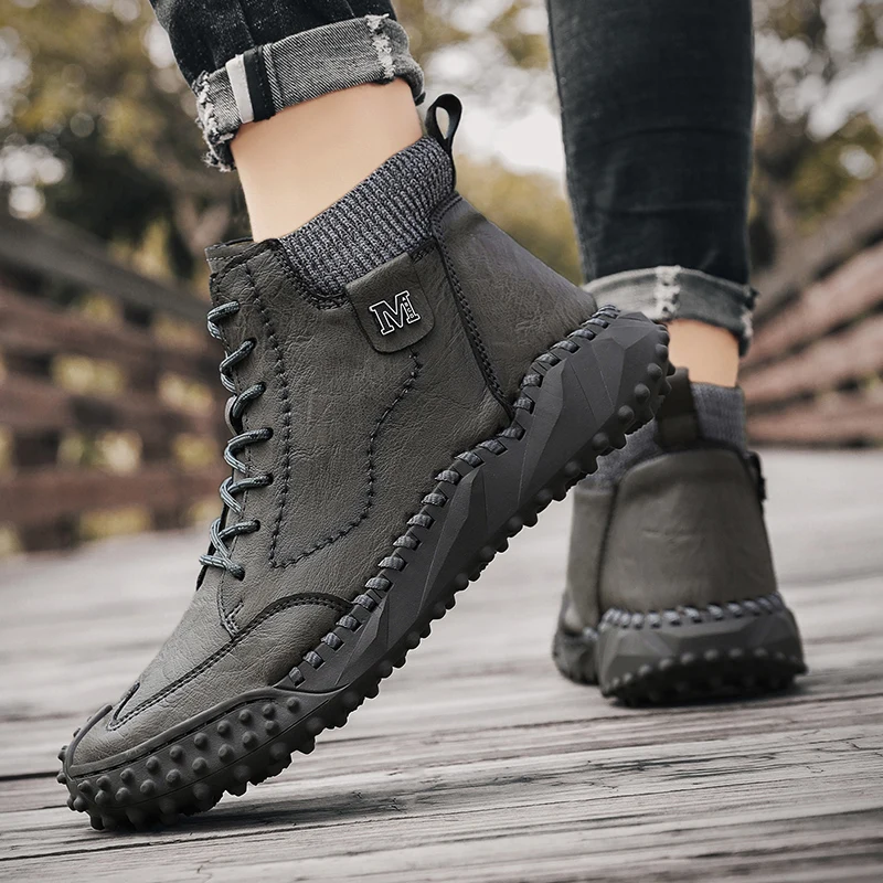 Neue Winter wasserdichte Herren stiefel Plüsch warme Schneeschuhe Outdoor rutsch feste Herren Knöchel Arbeits stiefel Herren Motorrads tiefel Botas Hombre