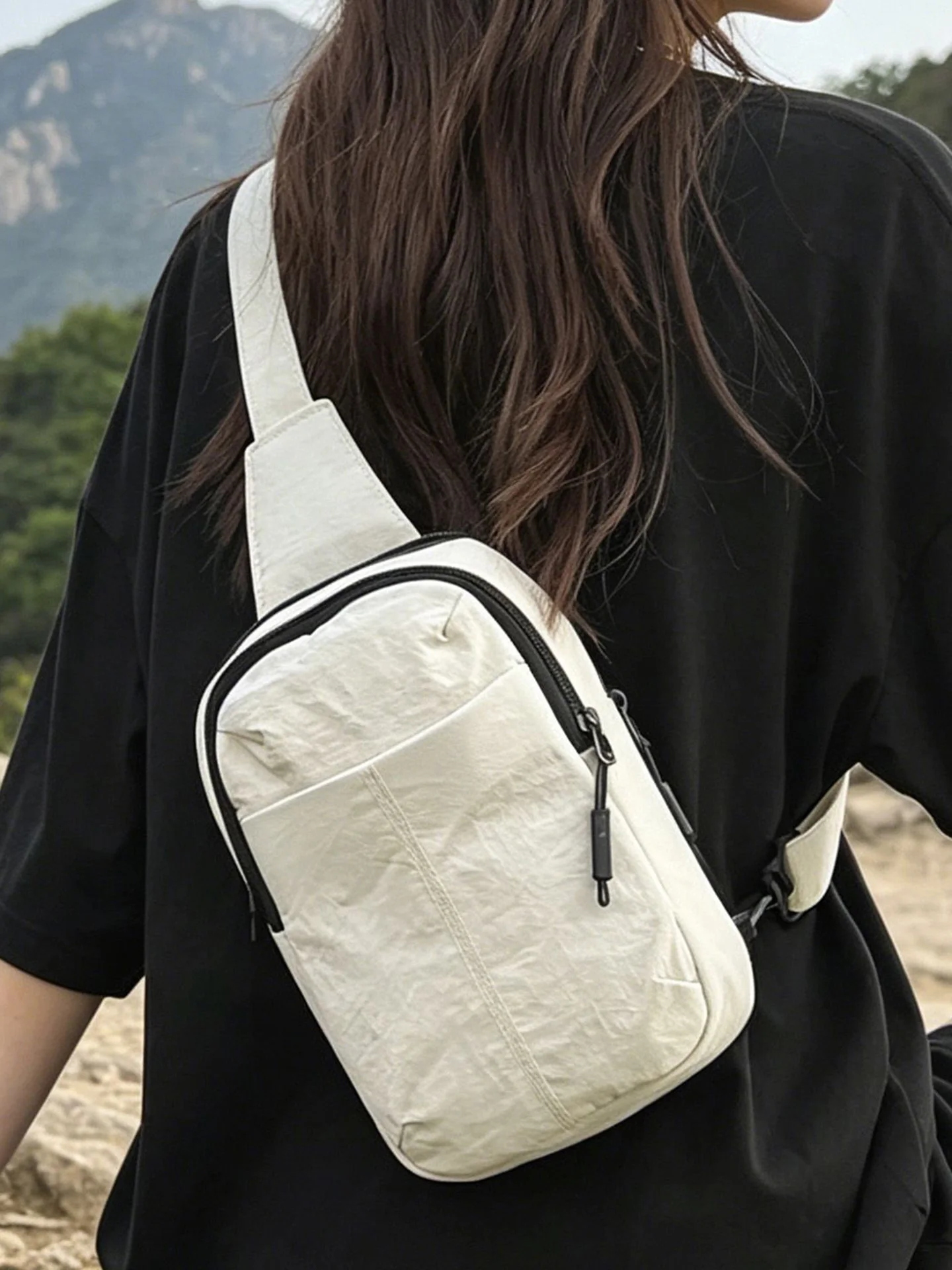 multifunctional-outdoor-cycling-and-climbing-lightweight-crossbody-chest-bag-for-women-new-2026-fashion-sensation-mobile-phon