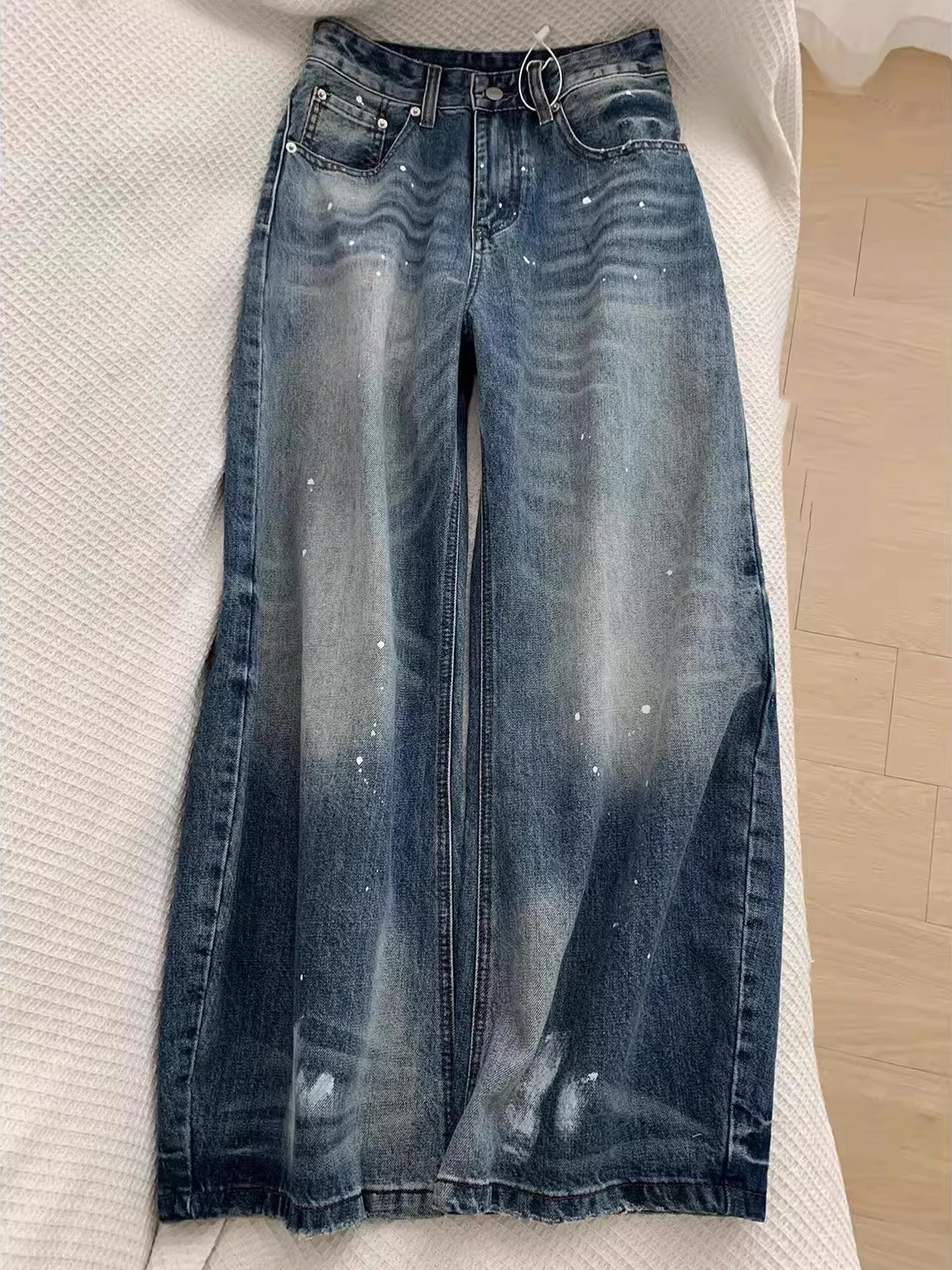 

Retro Waed Distred Paint Splatter Denim Jeans Loose Straight Leg Trousers for Men And Women Casual Comfortable Fit