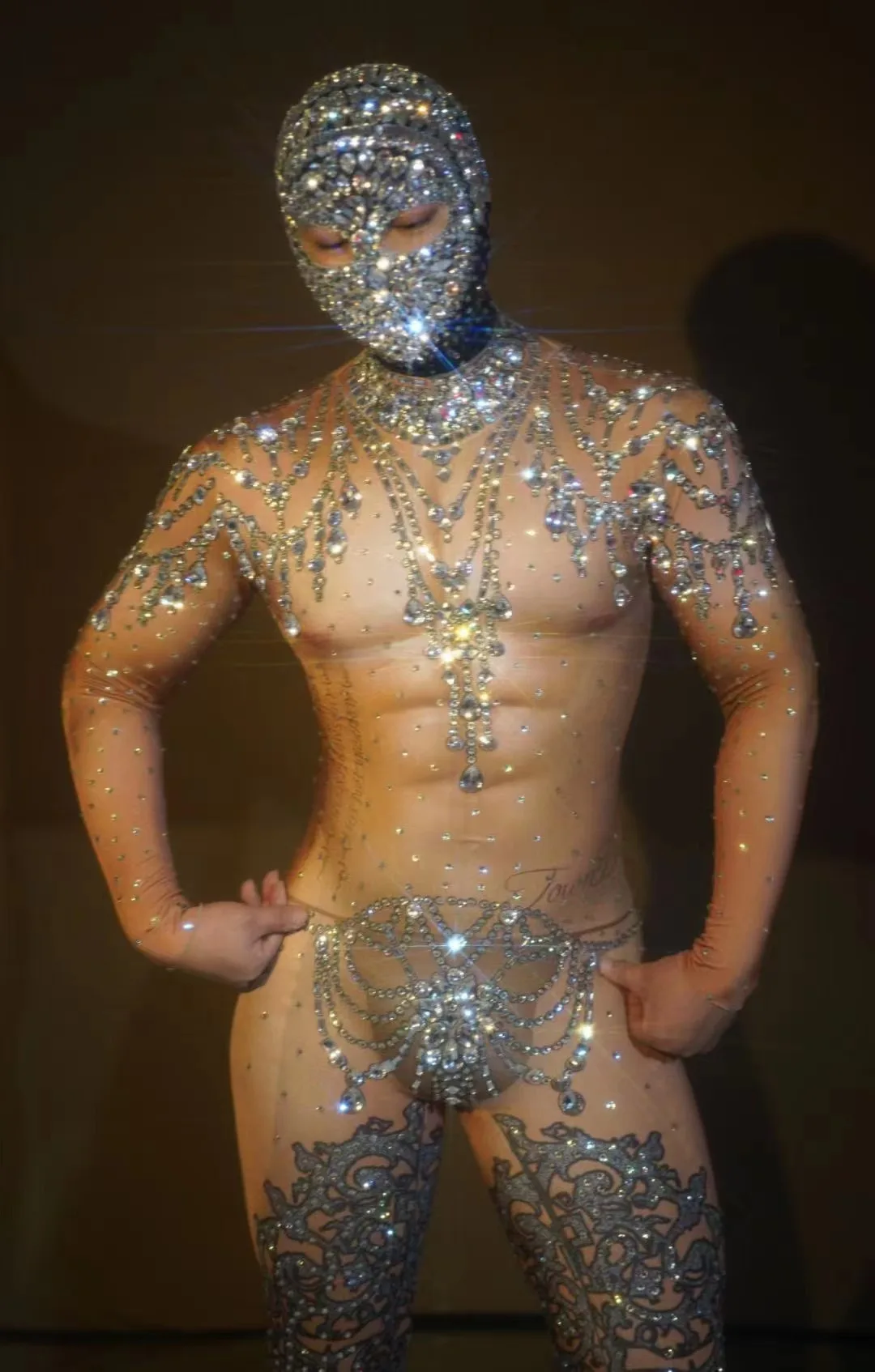 Nowy przebranie nago Gogo taniec na rurze Rave Flesh Color trykot mężczyźni seksowny kombinezon ze strasami maska ​​scena świętuj kostium