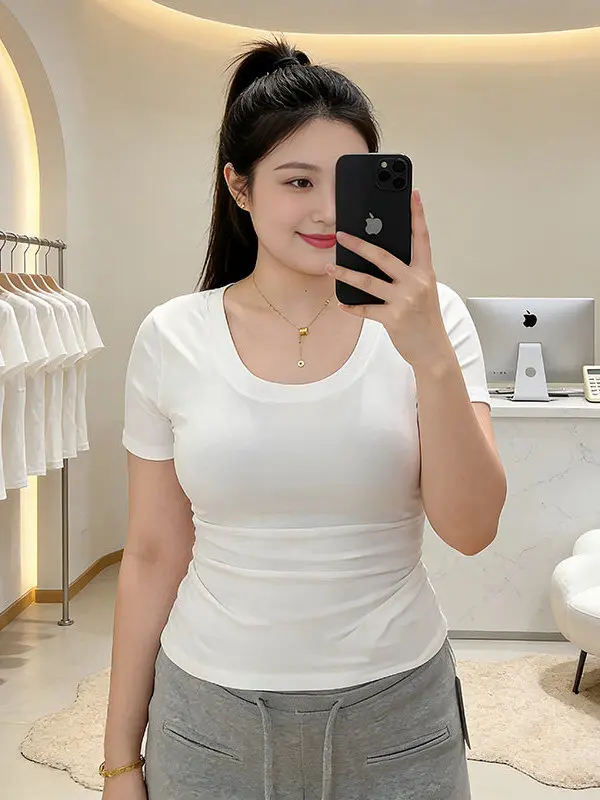 

Женская футболка больших размеров с коротким рукавом и U-образным вырезом, приталенная, в корейском стиле, черная, для весенне-летнего повседневного образа