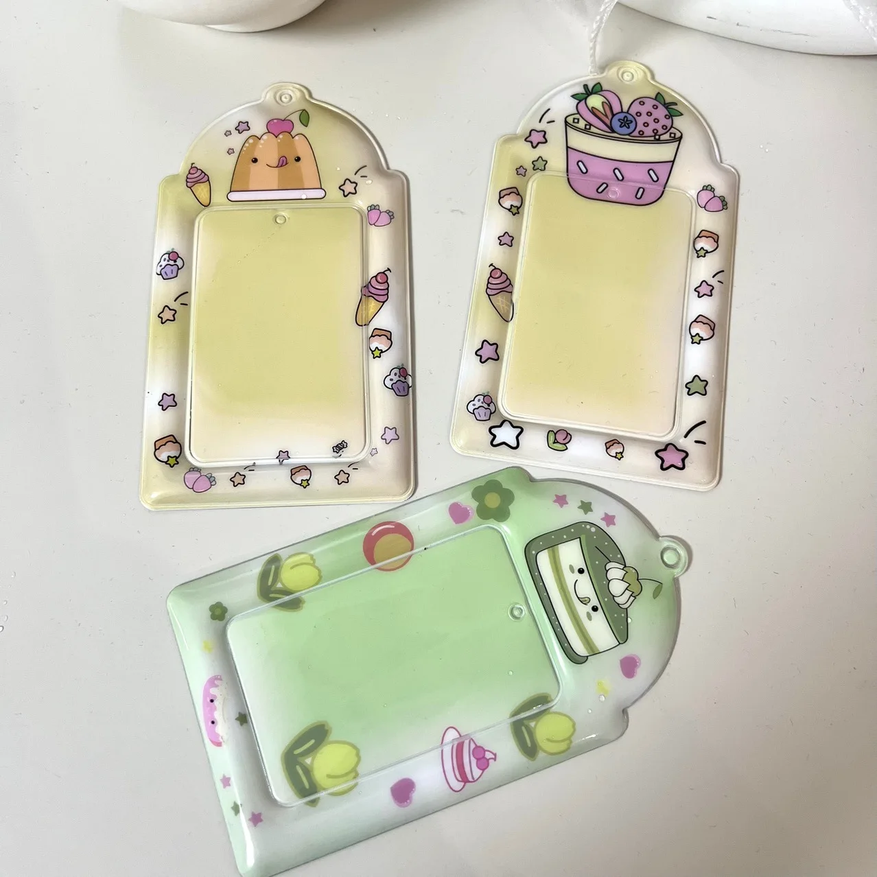 Kpop Photocard ผู้ถือ Y2K PhotoCard ผู้ถือ Kpop Charm ผู้ถือ Kawaii Photo Card พวงกุญแจ ID รถบัสผู้ถือบัตร Kpop อุปกรณ์เสริม