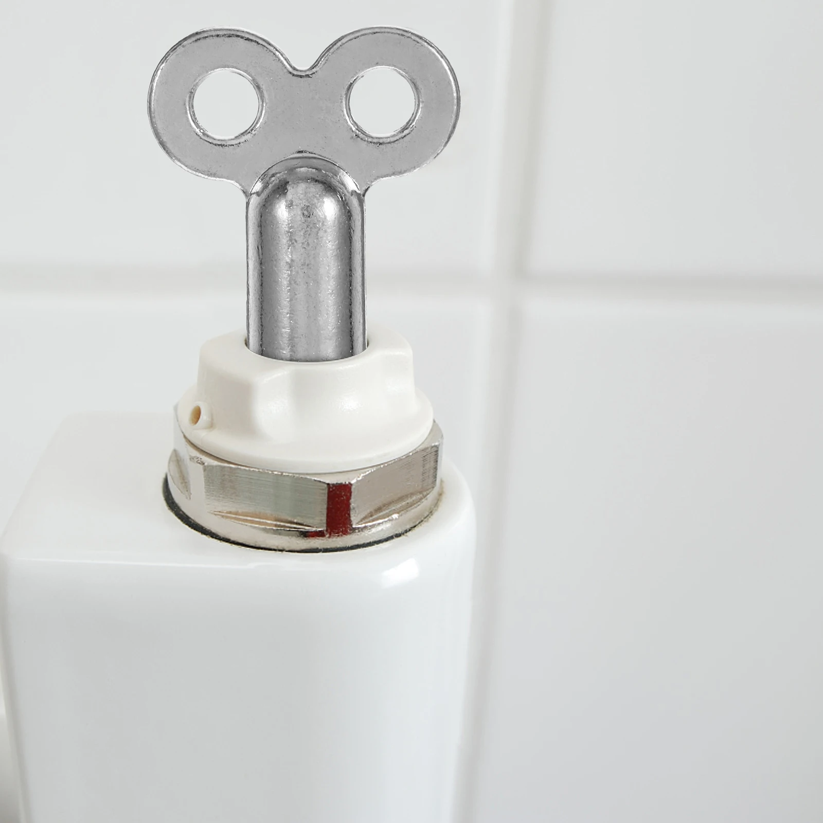 

10pcs Radiator Air Valve Key Exhaust Tool Bleeder Accessories Plumbing Keys Square Hole Valve Fits Heater Dissipation Improve