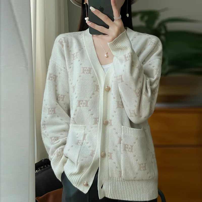 2023 Autumn Winter New Wool Cardigan Women\'s V-Neck Long Sleeve 100% Pure Wool Loose Solid Color Jacquard Style Knitted Cardigan