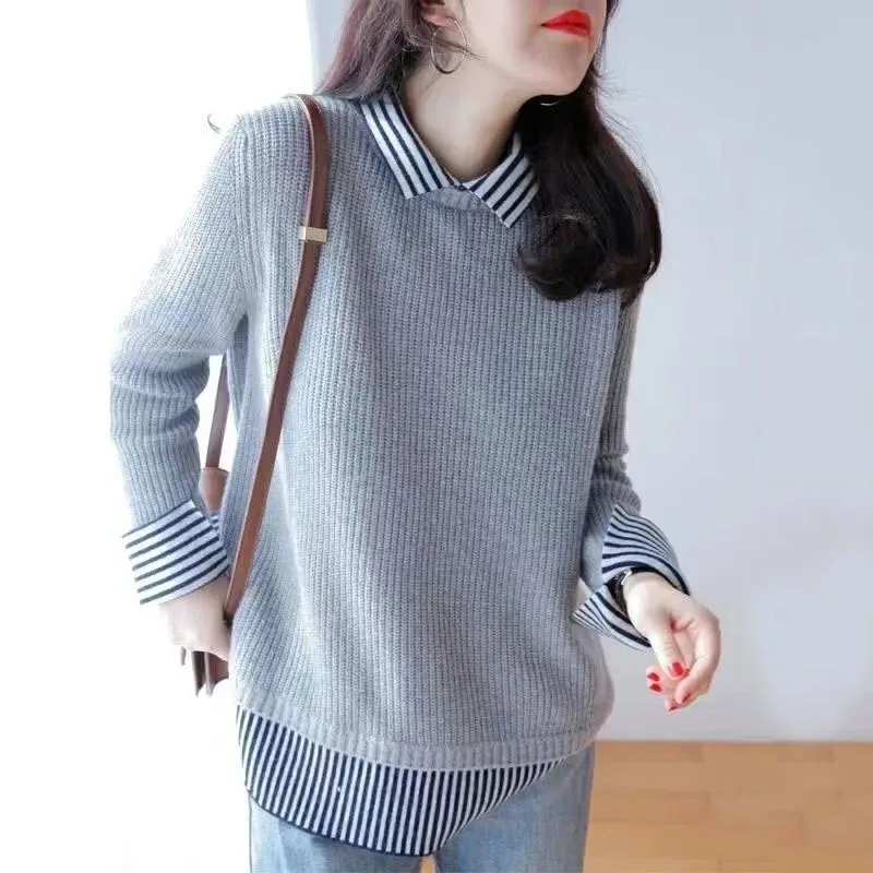 Kemeja bergaris dua potong palsu longgar Fashion musim gugur/musim dingin baru kerah gaya malas serbaguna Sweater wanita lengan panjang rajut