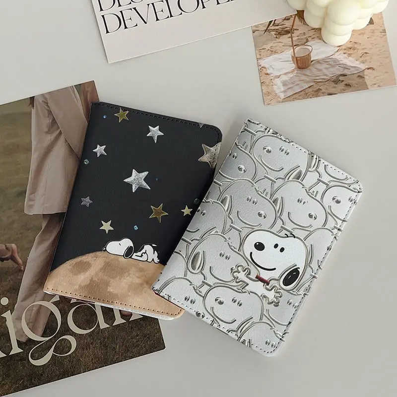 Snoopy cartoon passport holder document bag protective cover multi-functional card holder portable storage for overseas travel