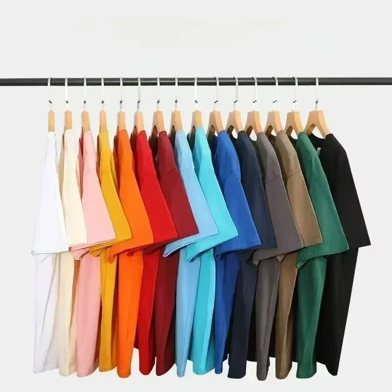 2026 Herren-T-Shirt mit Rundhalsausschnitt und kurzen Ärmeln, niedliche Basketballspieler-Mini-Stickerei, weiches, atmungsaktives, lässiges Sommer-Basic-Top – Detail 2