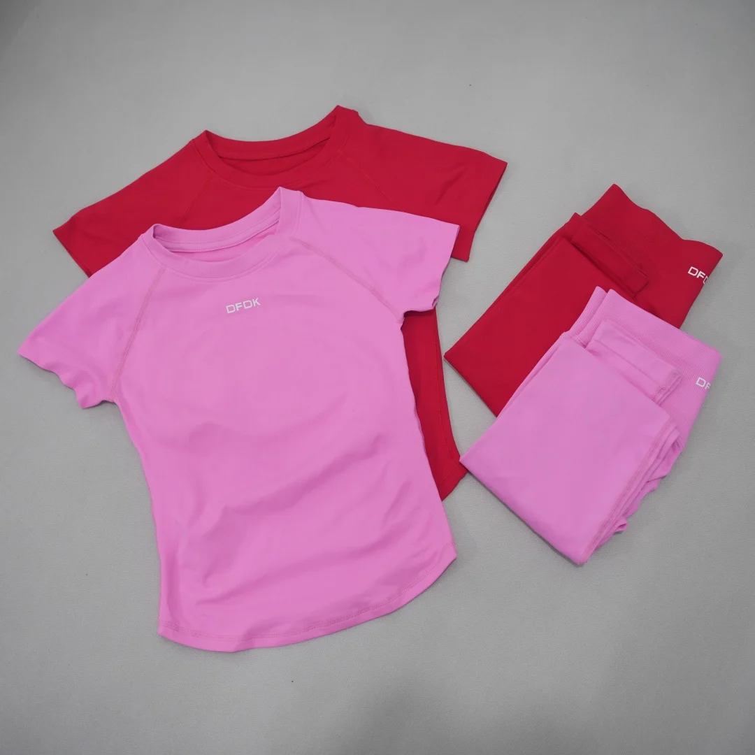 DFDK Women's Yoga Exercise Two Piece Set Short Sleeve Seamless Yoga Top Slimming Running Pants Breathable Exercise Set