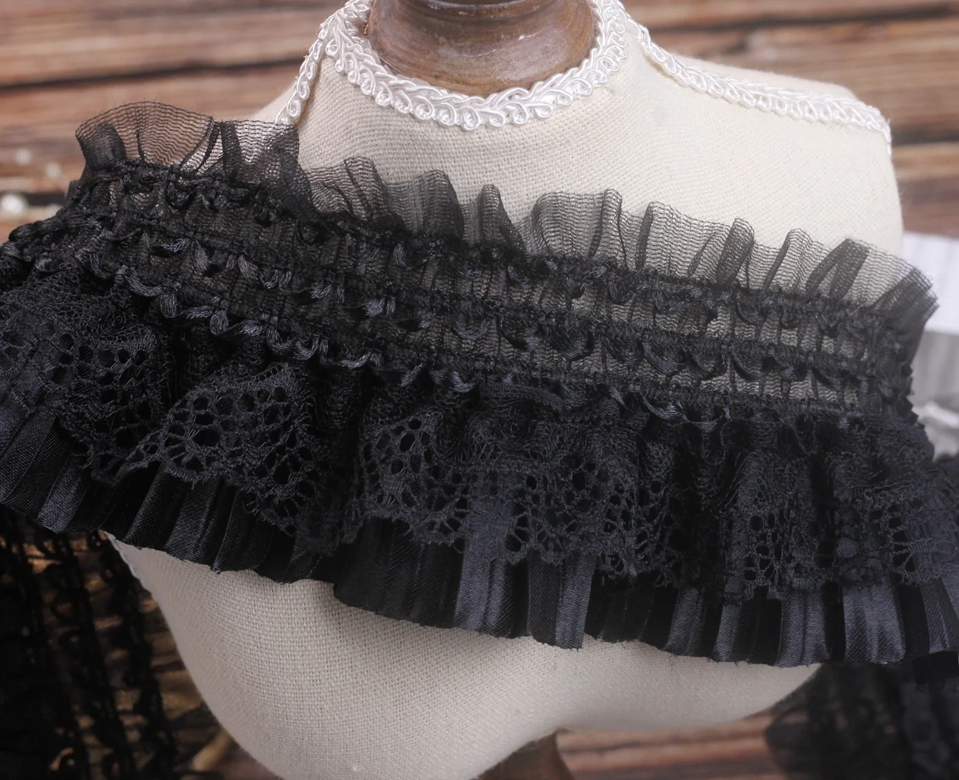 Wholesale 8CM Wide Lace Applique Collar Ribbon Elastic Ruffle Trim Dress Skirts Doll Toy Sewing DIY Guipure Supplies SC813