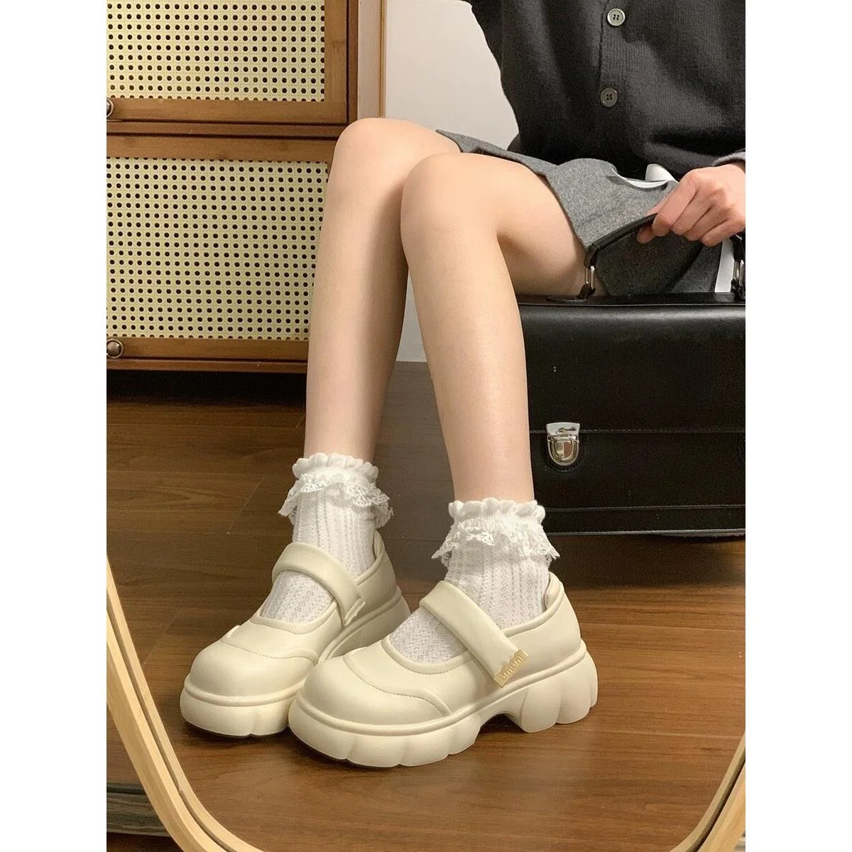 Cute Lace Trimmed Mid-Calf Socks Black White  Knot JK Princess Flower Women Socks New Arrival Chinese Style Spring A...