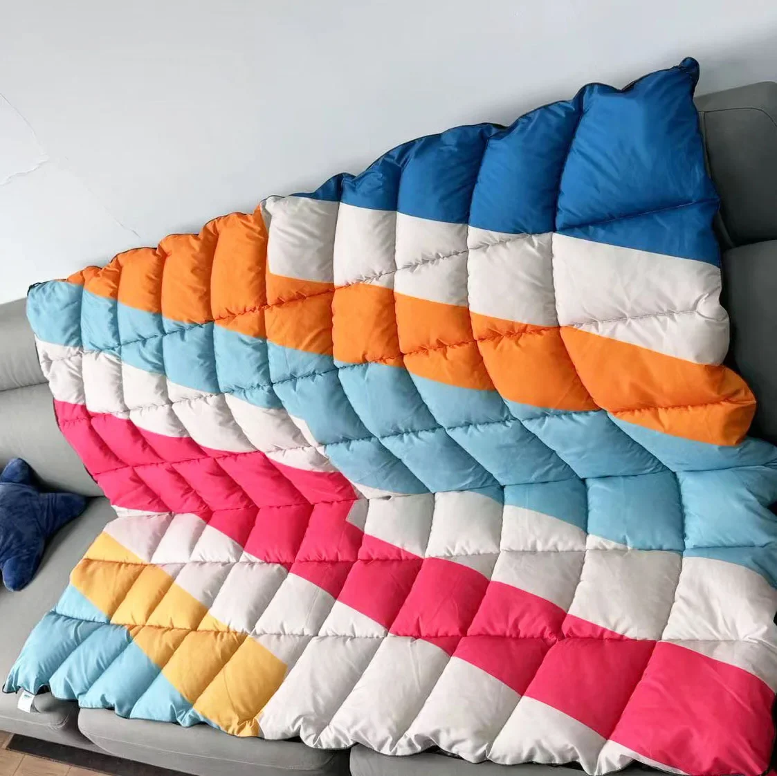 

Multifunctional beach dew special light outdoor picnic mat, quilted design