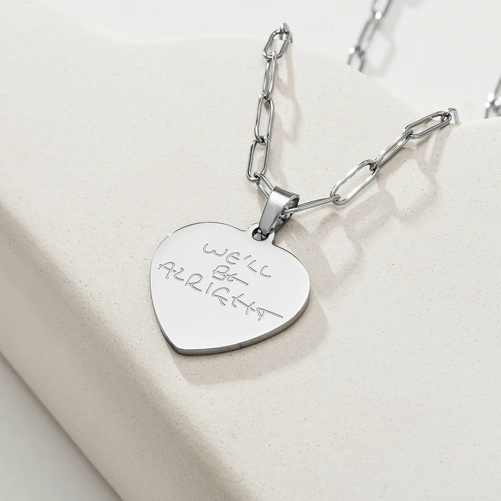 "We Sera Alright" Collier en Acier Inoxydable Harry Styles Coeur Pendentif Bijoux Cadeaux de Qualité pour Femmes et Bol Gérérateur