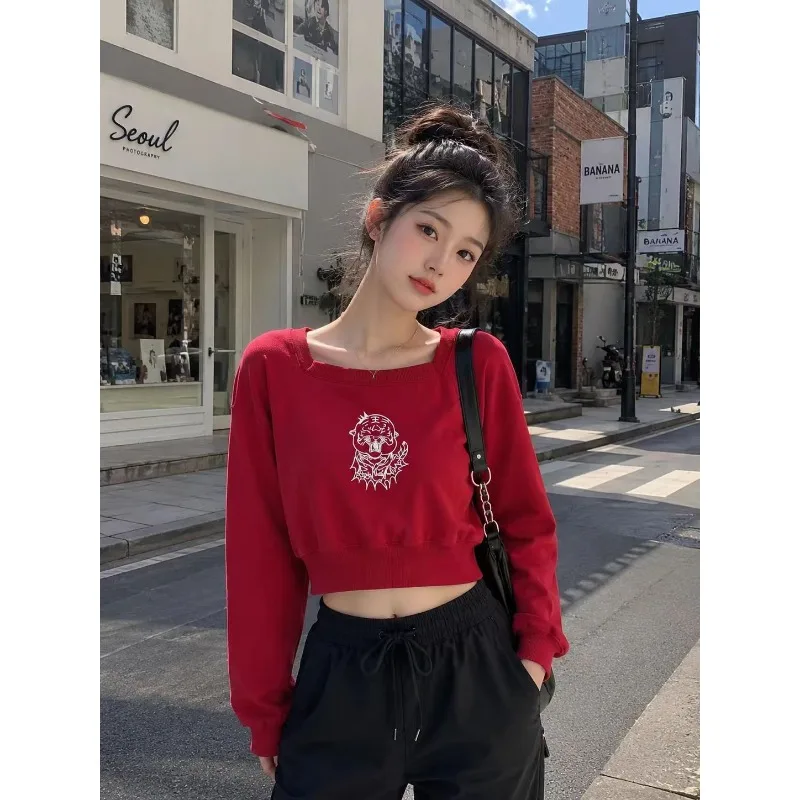 Streetwear Fashion Tiger Print Women's Short Long-sleeved Sweatshirt, Casual and Daily Autumn New Style, Solid Color, Versatile.
