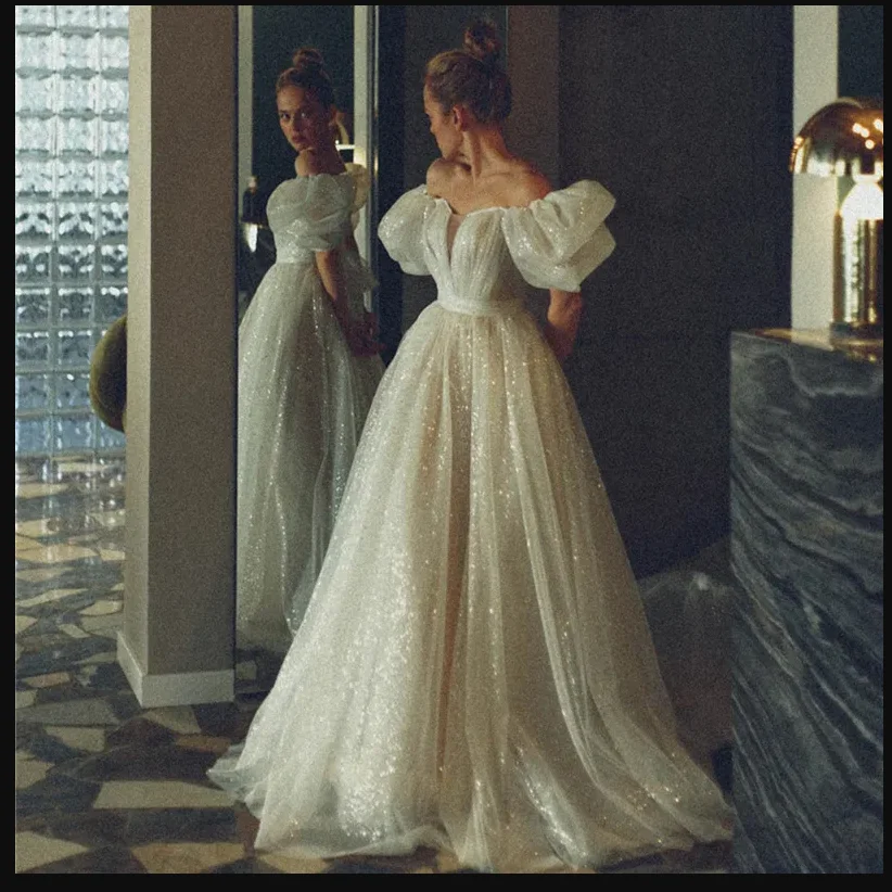 

A Cute E Wedding Dresses Lace Tulle Puffy Sleeves Bateau Strapless Backless Appliques Sequins Beads Plus Size Ruffles Bridal Gow