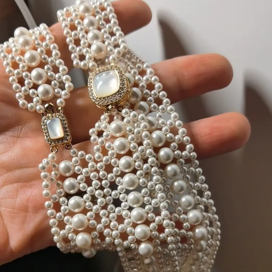 

Multi Layer Pearl Body Chain Belt, Square Gemstone Clasp Elegant Wedding Dress Waist Chain Vintage Bridal Belt for Women