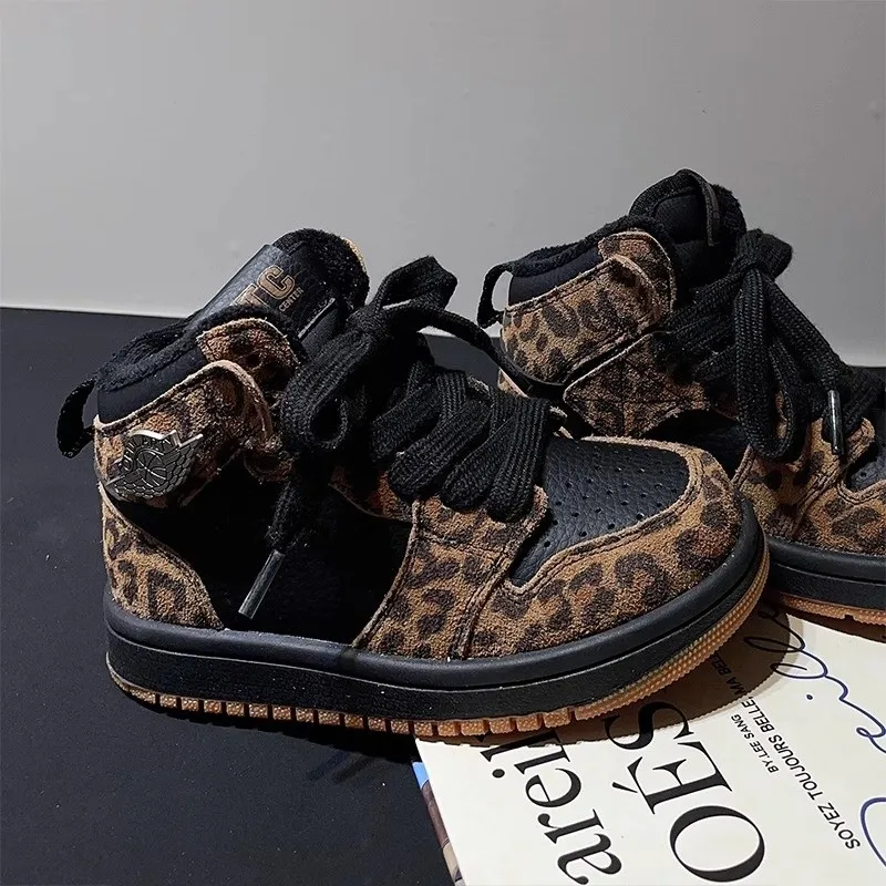 

Leopard Print Fashion Girls Sneakers Children Casual Kids Platform High Top Boys Sport Shoes Plush Comfortable Board Shoes Trend