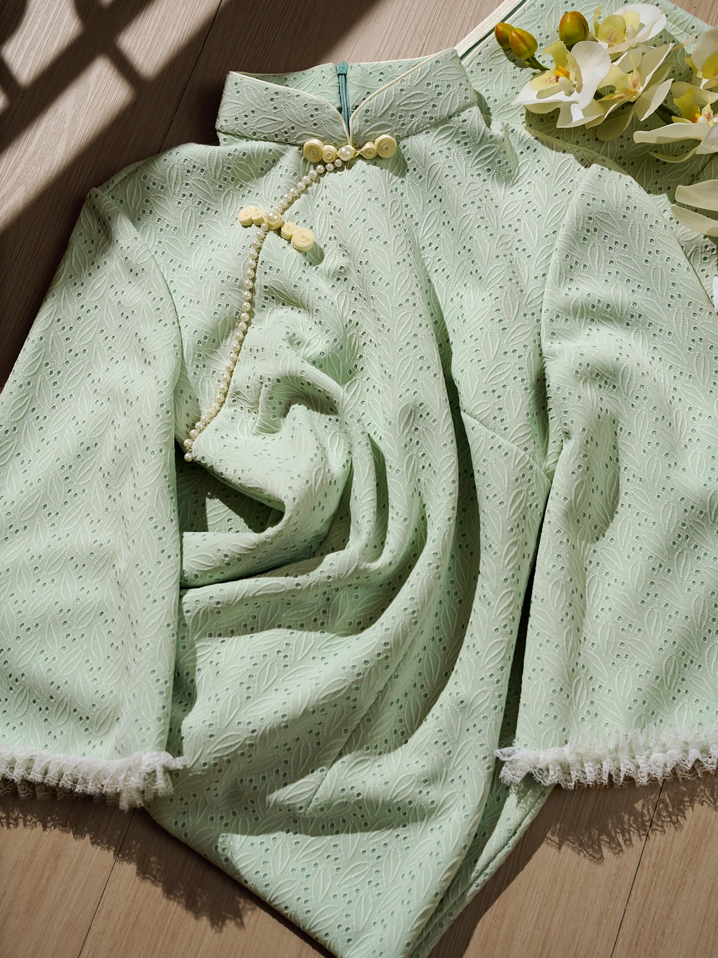 

Новая обновленная версия женского повседневного длинного ципао в стиле ретро с косым воротником и низким разрезом Jiangnan Floing een Young