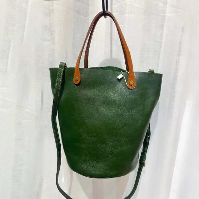 

Женская сумка-тоут ручной работы в стиле ретро, новая корейская версия, новинка 2025 года, первый слой из натуральной воловьей кожи, сумка-ведро большой вместимости через плечо