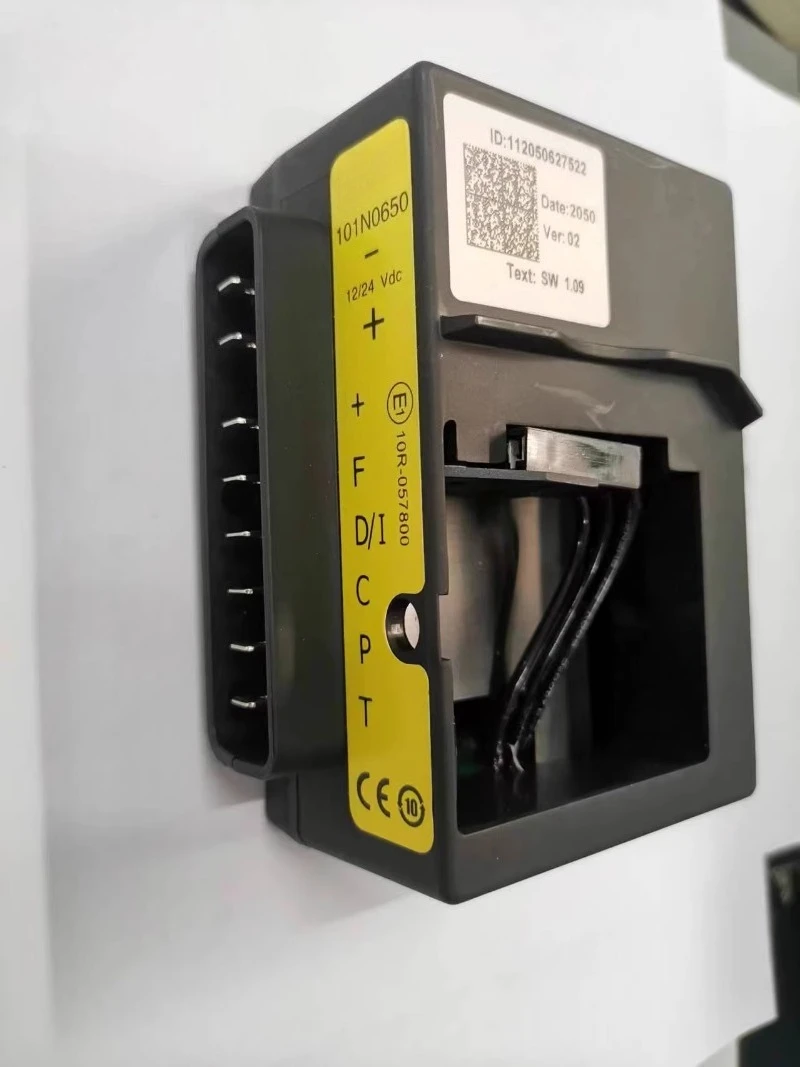 محرك ضاغط عاكس تيار مستمر الإصدار 101N0650 تيار مستمر 12/24 فولت مناسب لـ Danfoss 101N0651SECOP