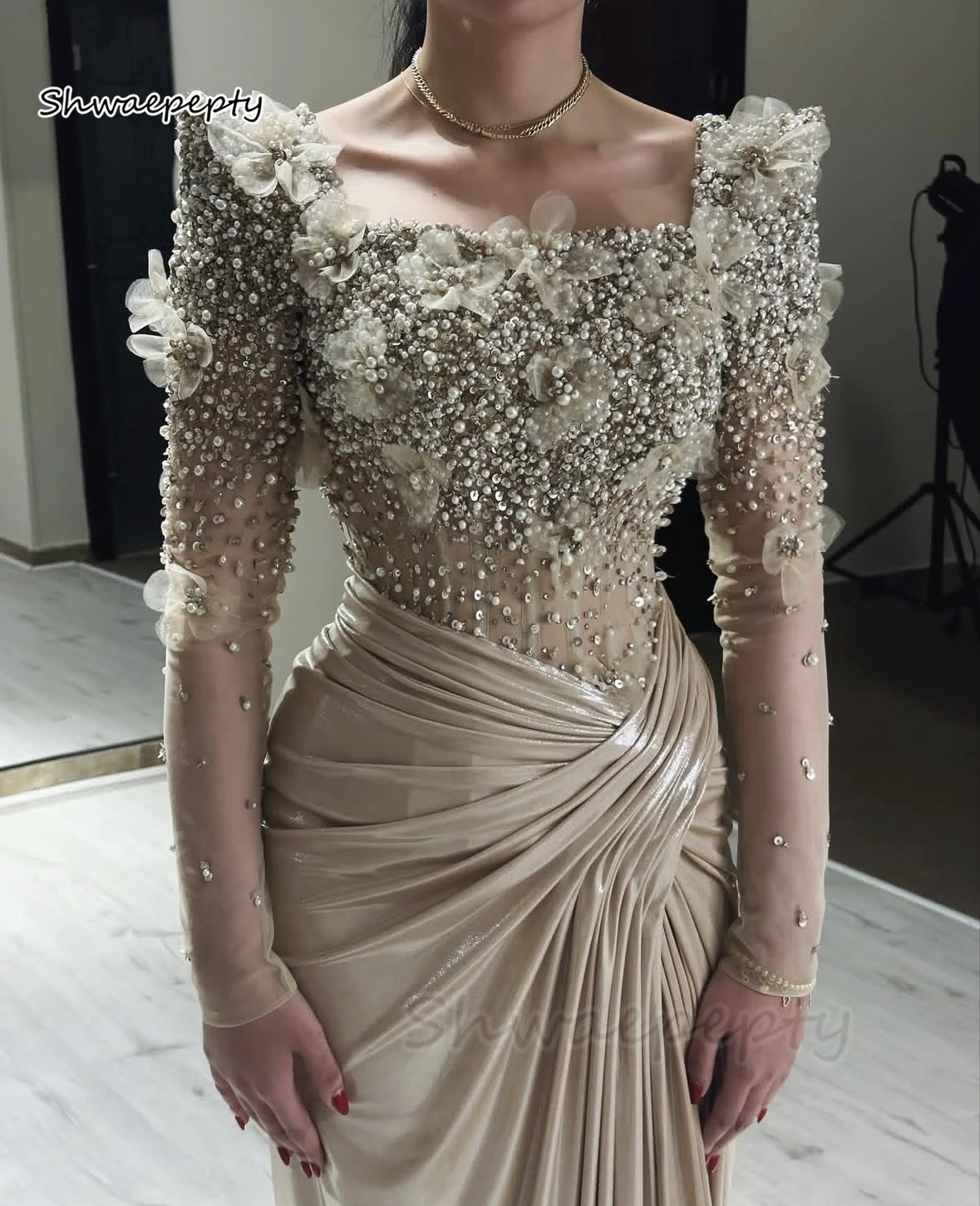 Elegant Beaded Evening Dress Long Sleeves 3D Floral Appliques Ruched Champagne Formal Dress Customized Reception Gown 2025 image 4