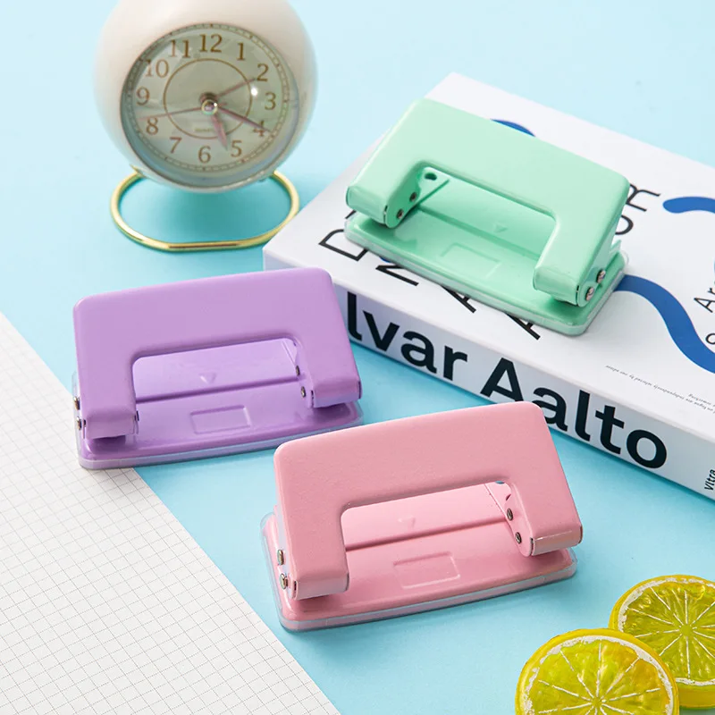 pequeno portatil double hole punch macaron cor perfurador manual material de encadernacao para escritorio jornal scrapbook hole punch papelaria 01